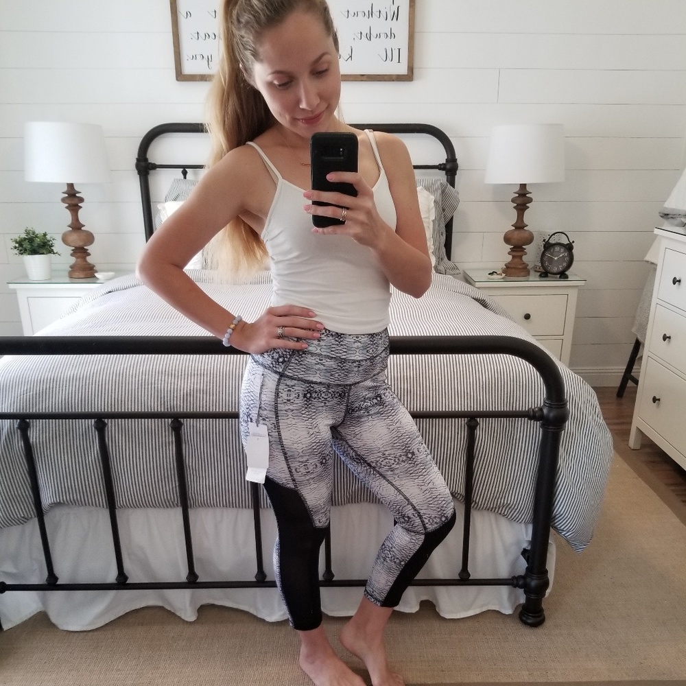 NWT GOTTEX Black and Blue Sport Leggings